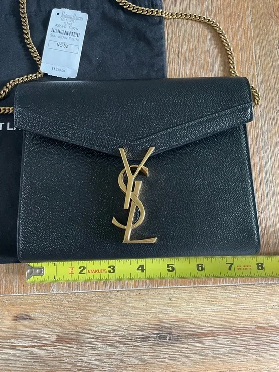 Saint Laurent Cassandra Chain on a Wallet Bag - Picture 13 of 14